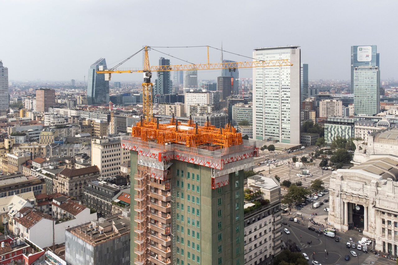 Controlled deconstruction site former Michelangelo hotel in Milan